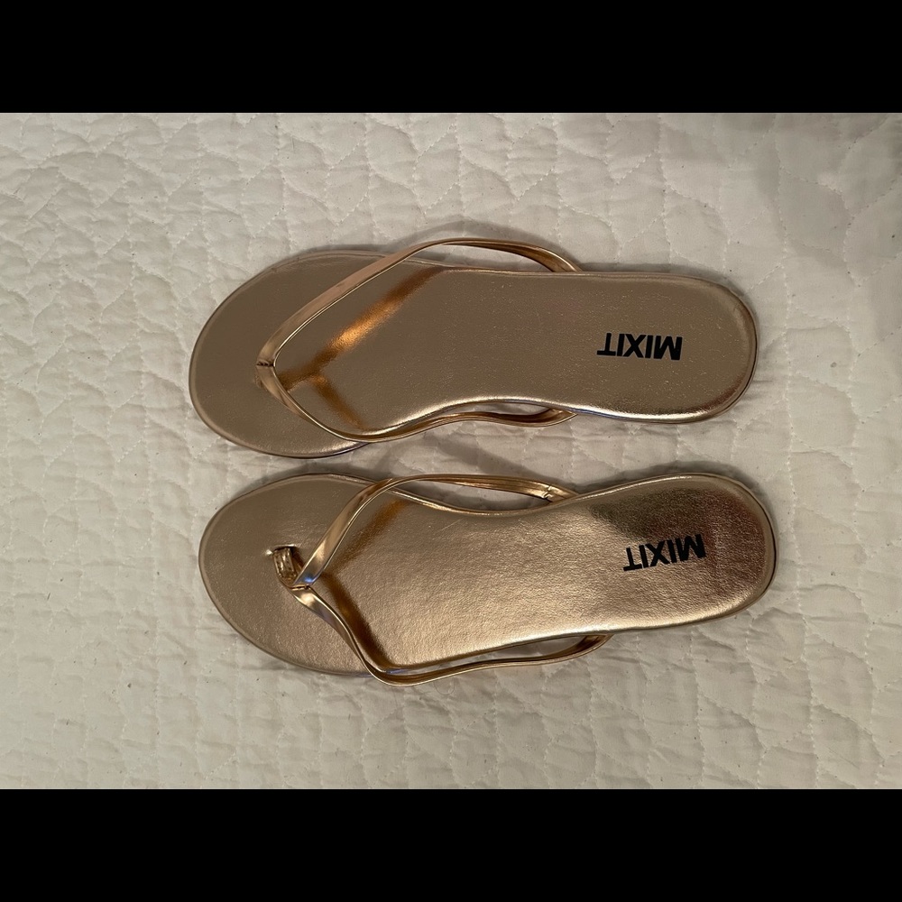 *NO LONGER AVAILABLE* Mixit rose gold flip flops